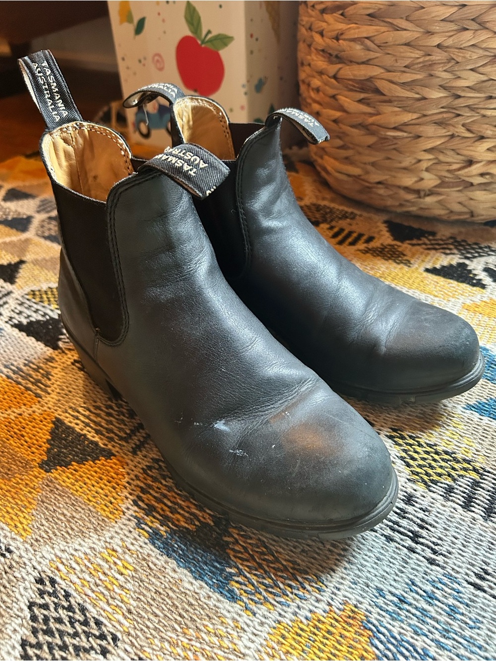 Black Leather Blundstone Chelsea Boots - Women 40